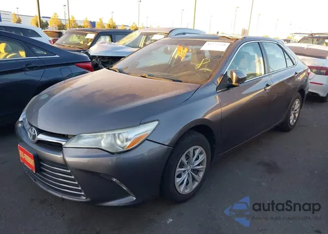 2016 Toyota Camry Le z USA, uszkodzony, nr VIN 4T4BF1FK0GR521567